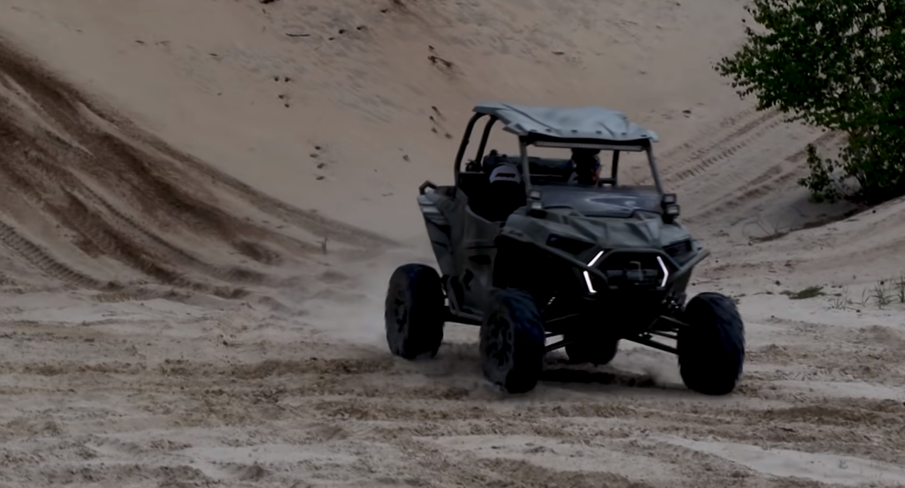 Міністр оборони віддав особистий багі на потреби української розвідки