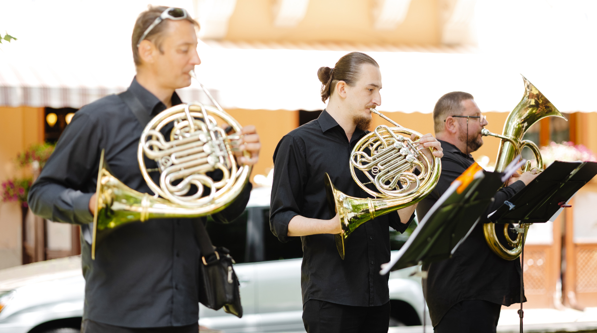 Львівська філармонія на благодійному ярмарку зібрала майже 150 000 грн для захисників