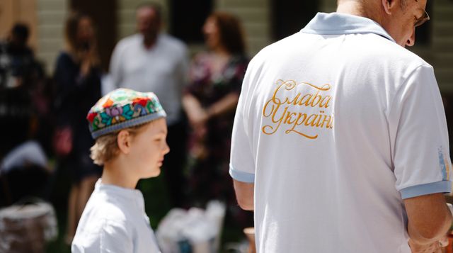 Львівська філармонія на благодійному ярмарку зібрала майже 150 000 грн для захисників - фото 507414