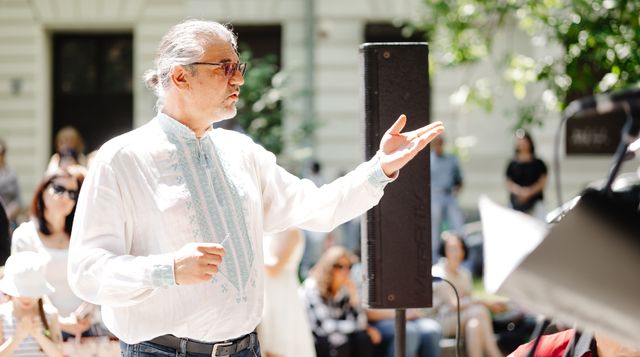 Львівська філармонія на благодійному ярмарку зібрала майже 150 000 грн для захисників - фото 507415