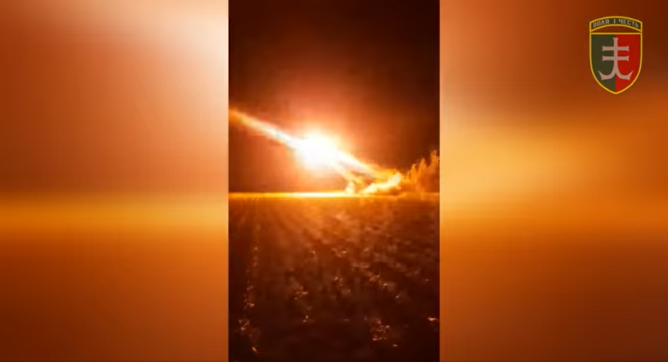 Морпіхи влаштвували вогняне шоу для окупантів - фото 1