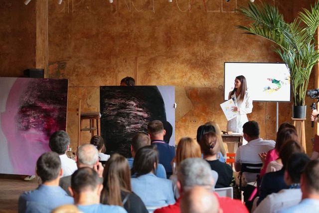 У Львові зібрати 30 тисяч євро під час виставки-аукціону 'Руки для мами' - фото 507745