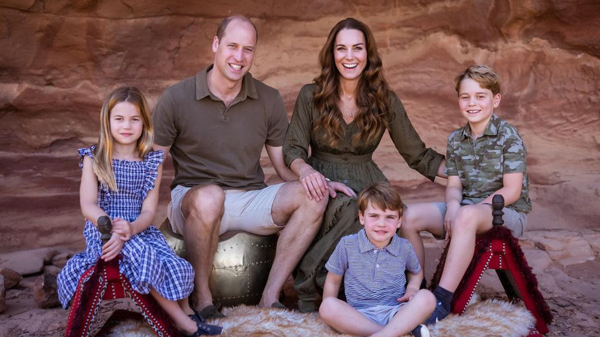 Принц Вільям та Кейт Міддлтон з дітьми - фото 1