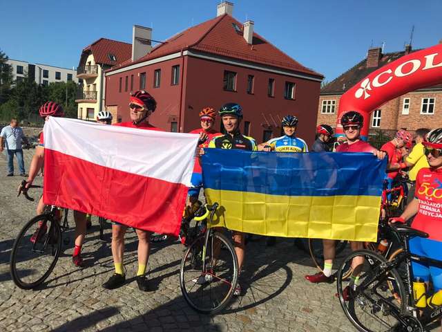 500 кілометрів на велосипеді для пожежників з України: у Польщі стартує веломарафон - фото 508101