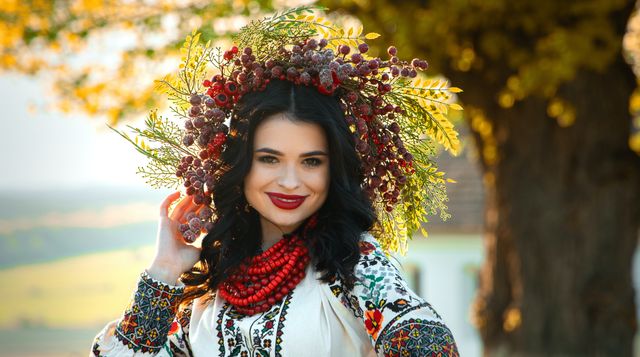 'Кохайтеся, чорнобриві': слова Шевченка ожили у новій пісні співачки KRISTONKO - фото 508186