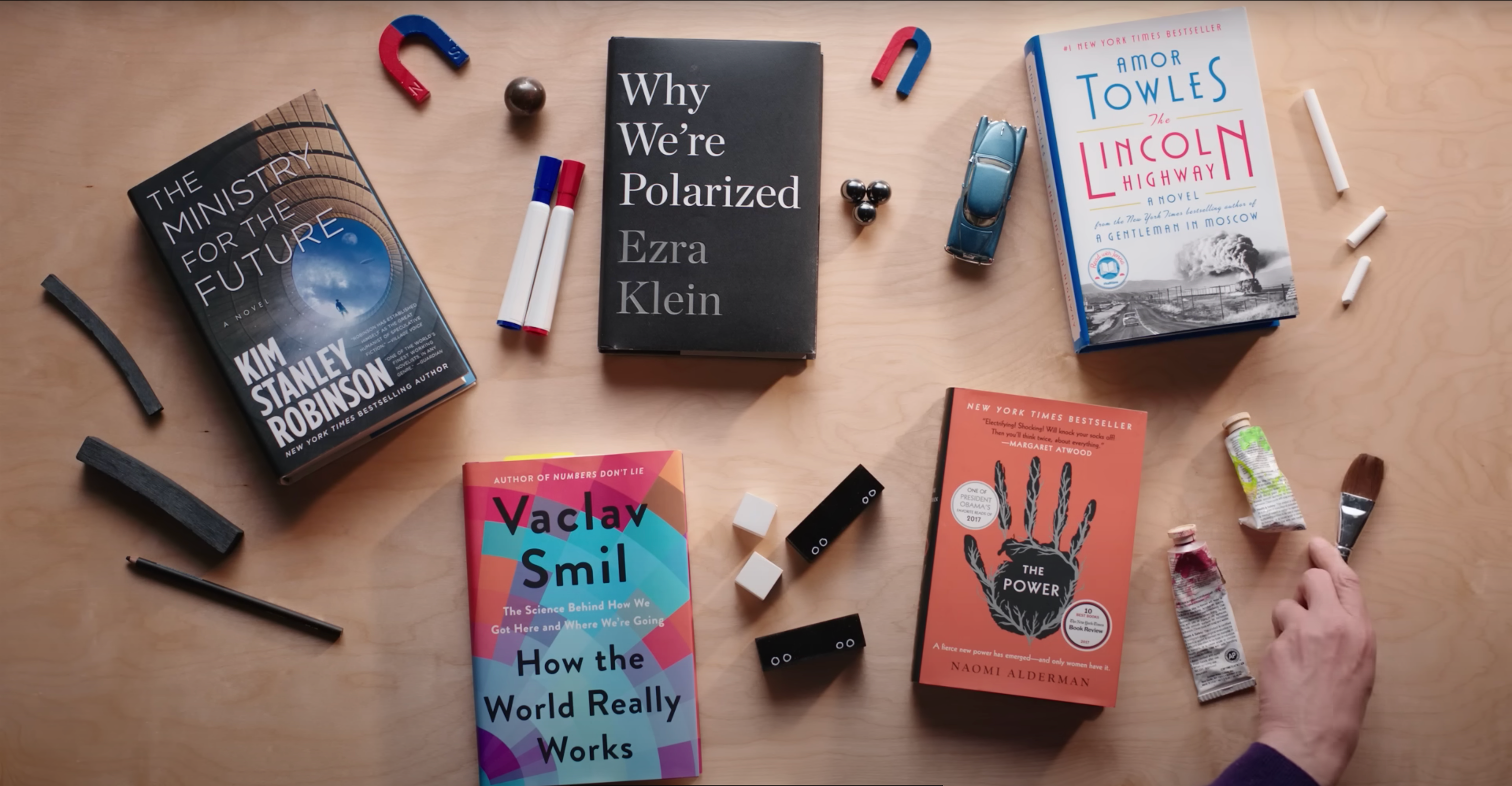 5 книг на літо: Білл Гейтс опублікував новий список на 2022 рік