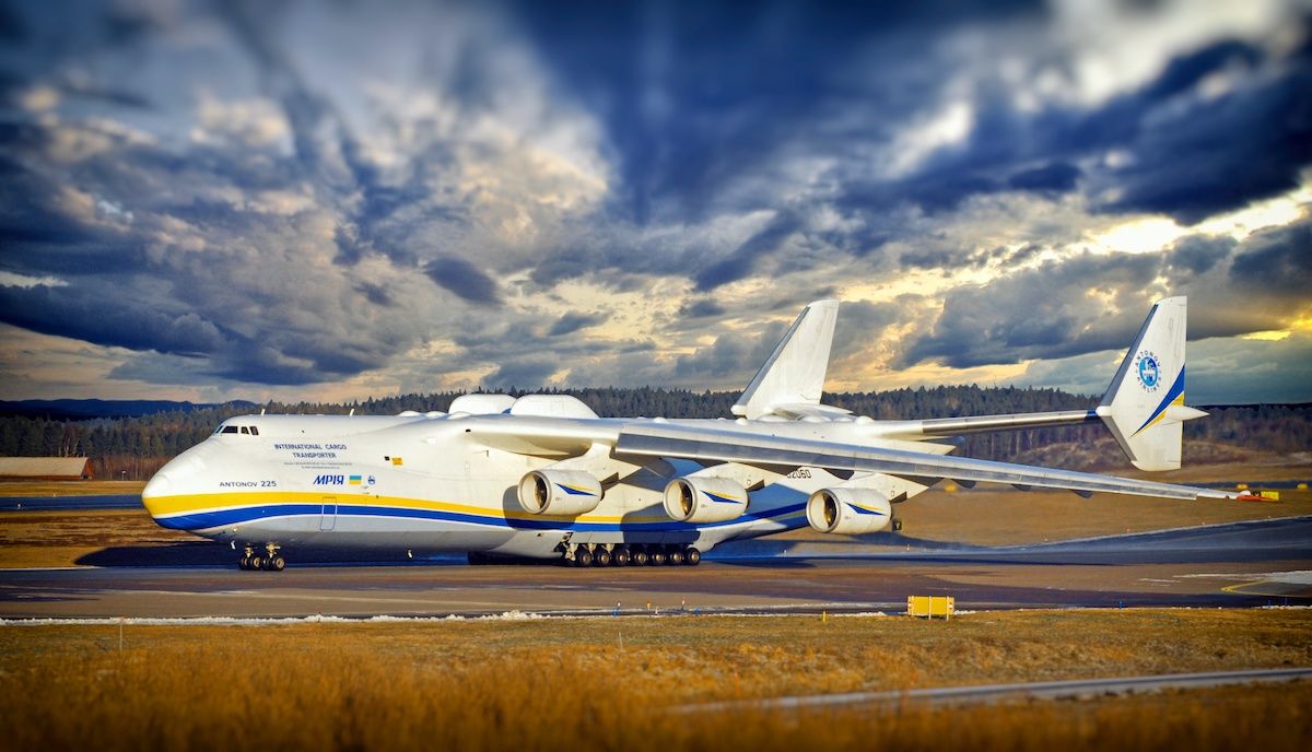 Укрпошта запускає продаж нових марок з літаком АН-225 Мрія