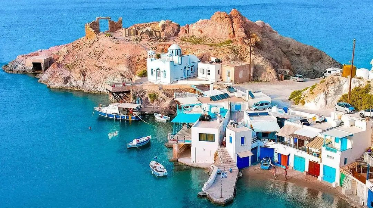 Греція призупиняє видачу віз росіянам