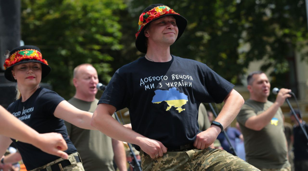 "Ой, у лузі червона калина": встановили світовий рекорд з одночасного виконання пісні - фото 1