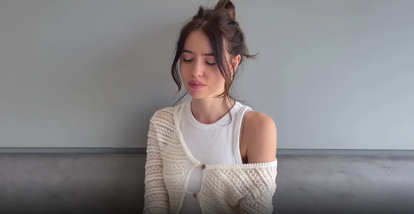 Дорофєєва заспівала "Ой там на горі" - фото 1