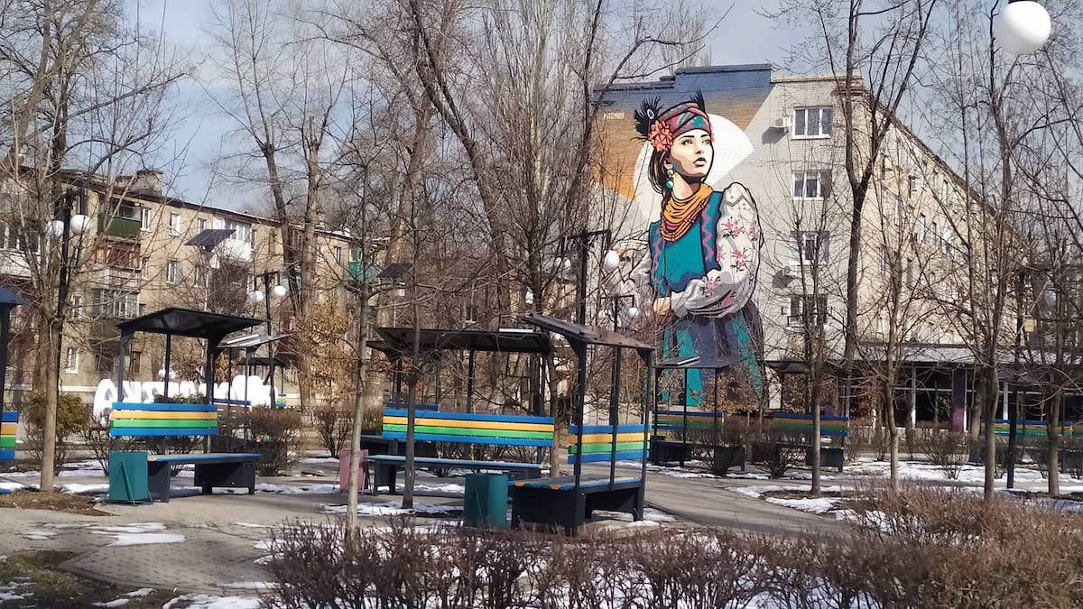 Як безпечно жити й зоні бойових дій: 15 важливих кроків