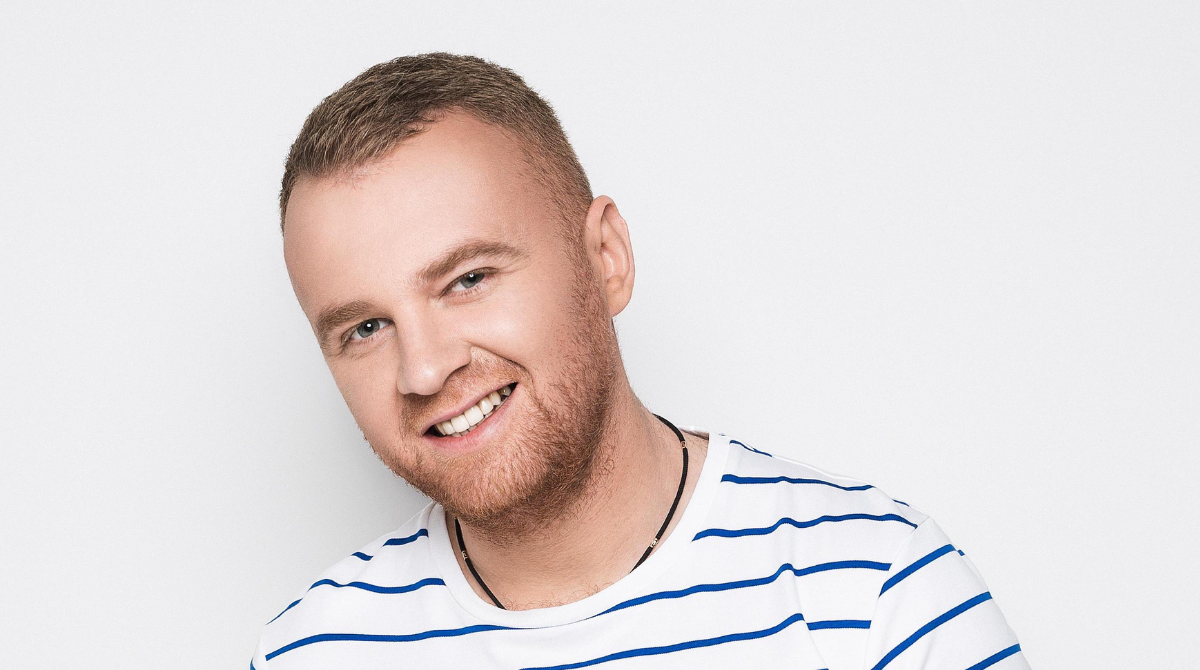 Співак Роман Скорпіон піснею подякував полякам: "Pocałuję"