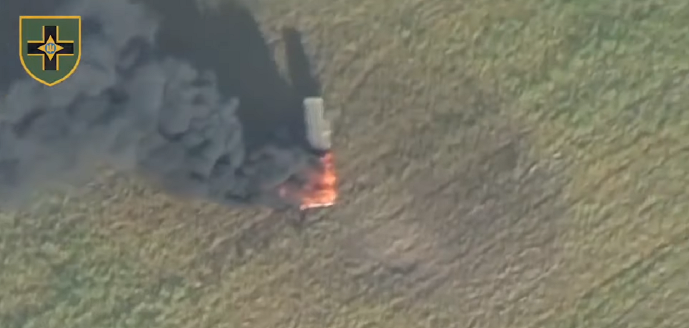 Наші артилеристи спалили кілька російських 