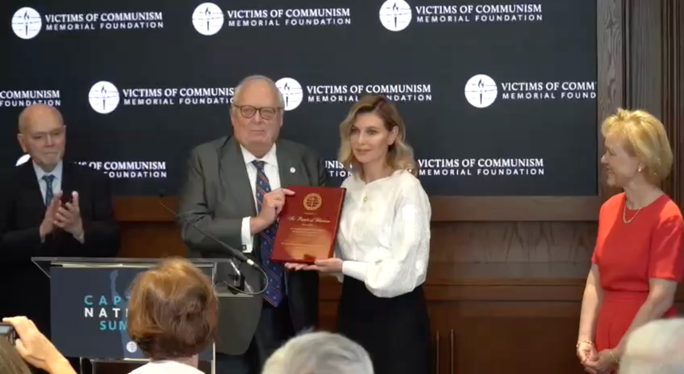 У США вручили премію Dissident Human Rights Award – відзначили весь український народ