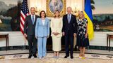 Перші леді України та США прийшли на зустріч у взутті в кольорах українського прапора