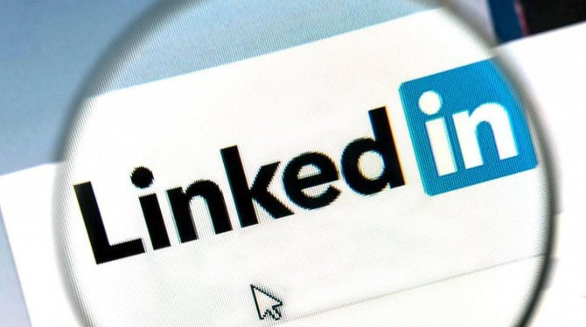Соцмережа LinkedIn додала українську мову для користувачів - фото 1