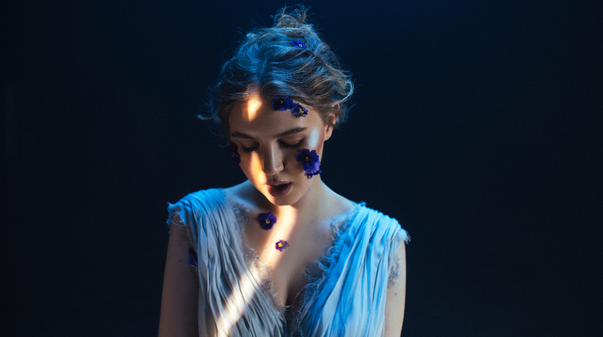 "Мої міста": символи України та мистецька інсталяція у новому кліпі RITUSYA