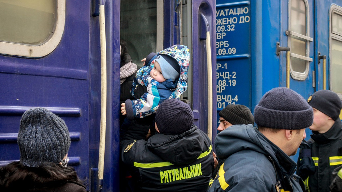 24 канал запустив проєкт СВОЇ: він розповідає про переселенців, які знайшли новий дім