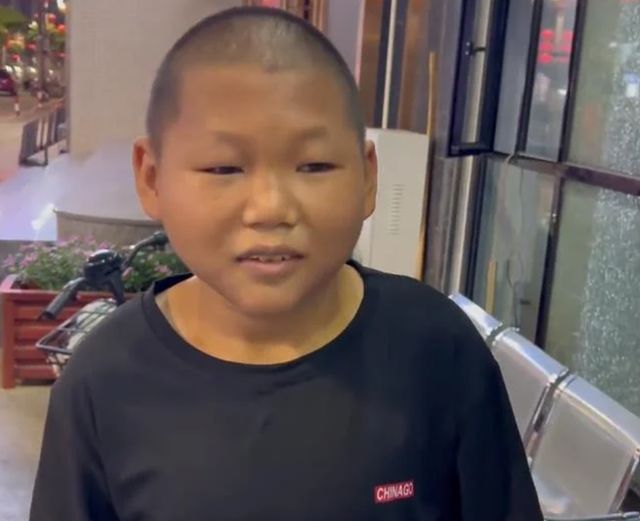 27-річний чоловік з Китаю не міг знайти роботу, бо виглядає як дитина: фото - фото 510548