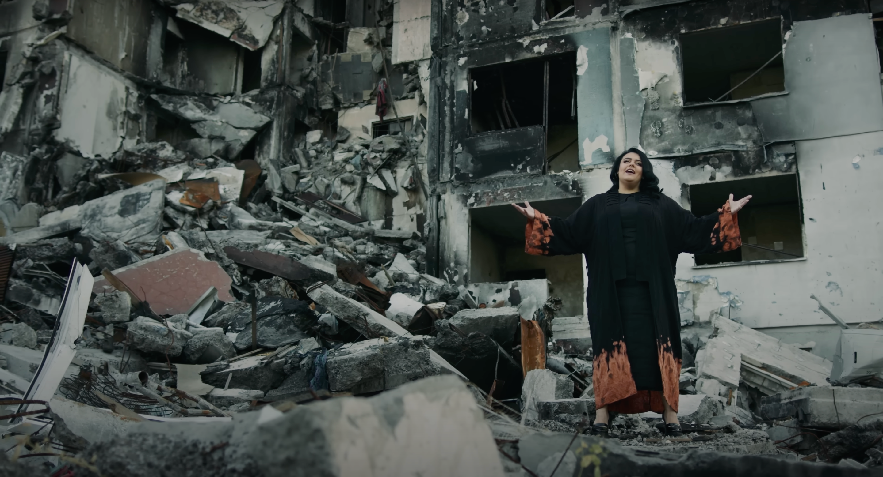 "Світ почує – ти кричи": співачка GARNA презентувала потужну пісню "Знай" - фото 1