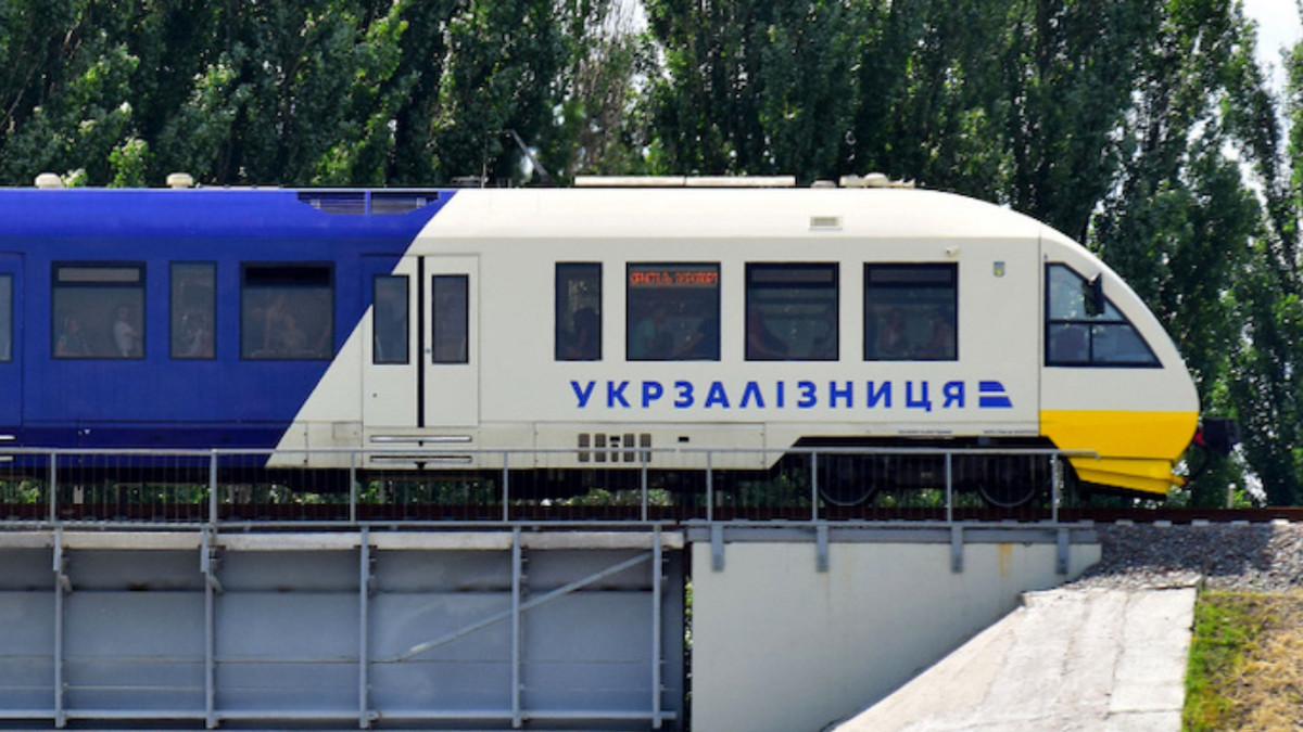Укрзалізниця запускає додаткові приміські поїзди Kyiv City Express - фото 1