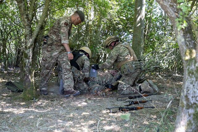 Як проходять навчання ЗСУ в Великій Британії: фотозвіт - фото 510809