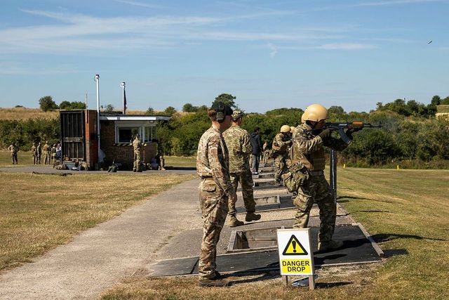 Як проходять навчання ЗСУ в Великій Британії: фотозвіт - фото 510810