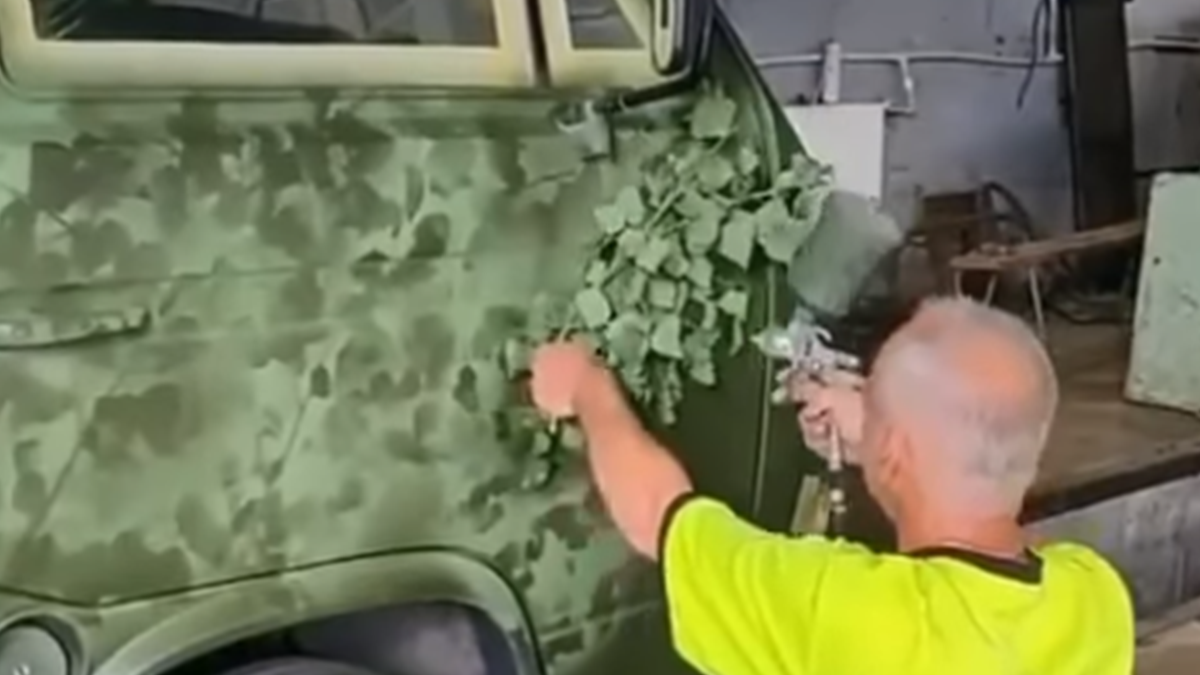 Як швидко нанести камуфляж на авто: ефективний лайфхак від працівників СТО