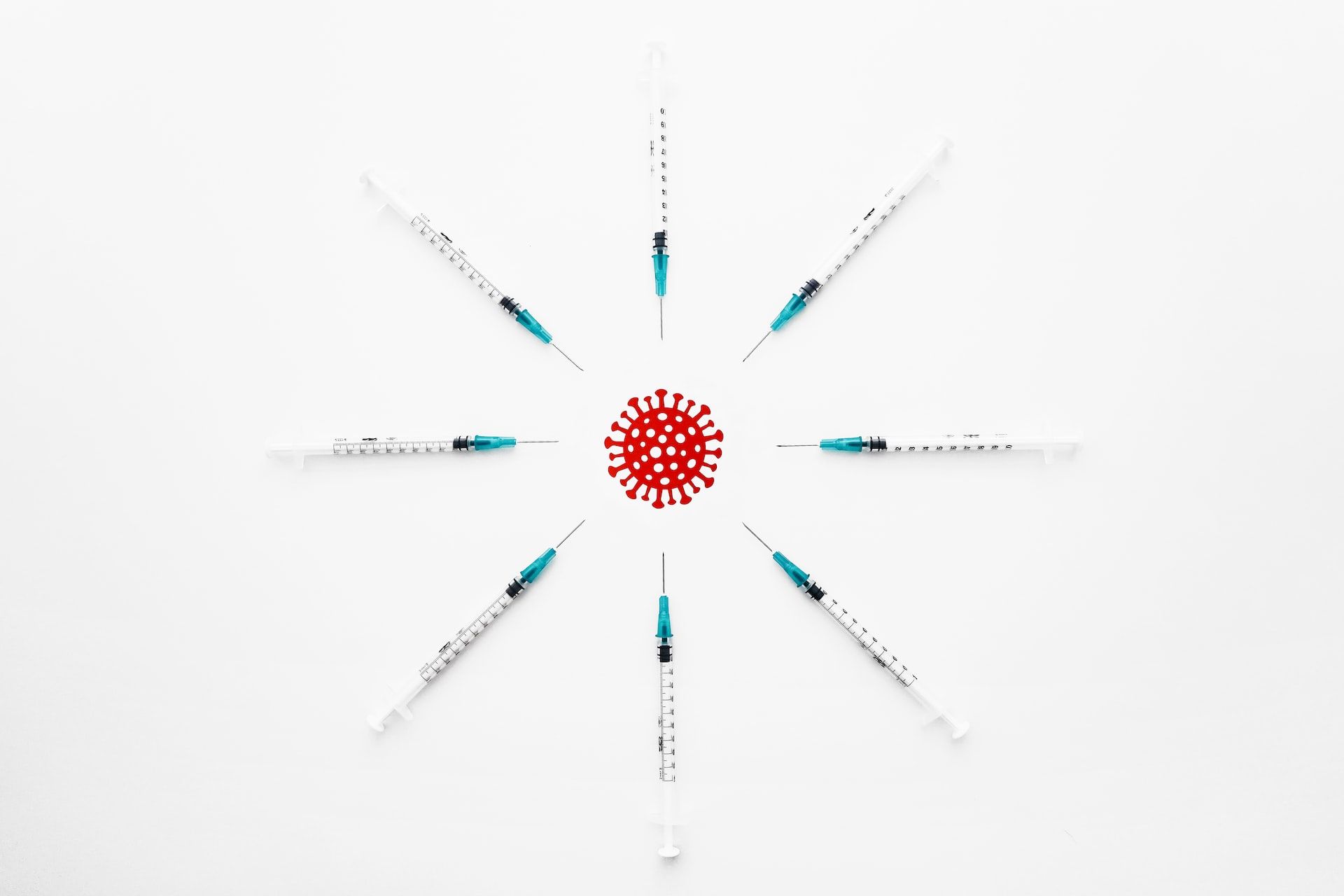 Друга бустерна вакцинація проти COVID-19: кому не рекомендують робити