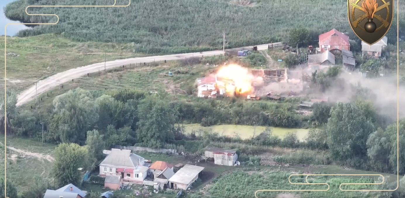 ЗСУ показали на відео, як перетворюють техніку окупантів на металобрухт