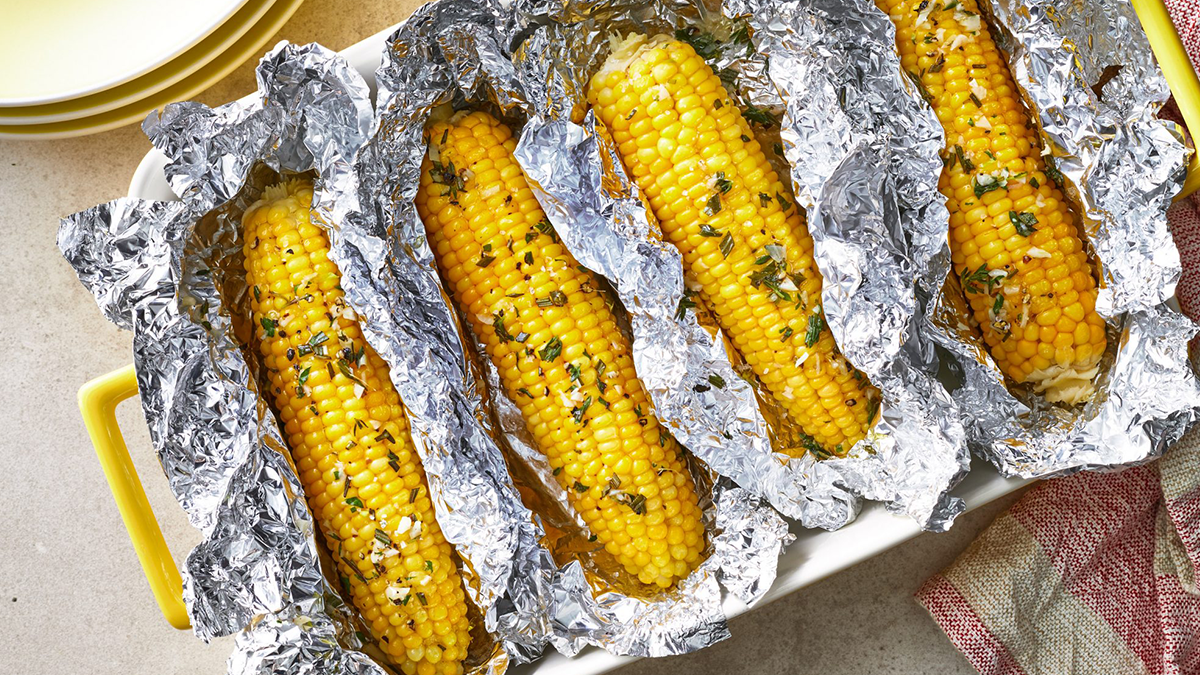 Як смачно запекти кукурудзу в духовці: альтернативний рецепт - фото 1