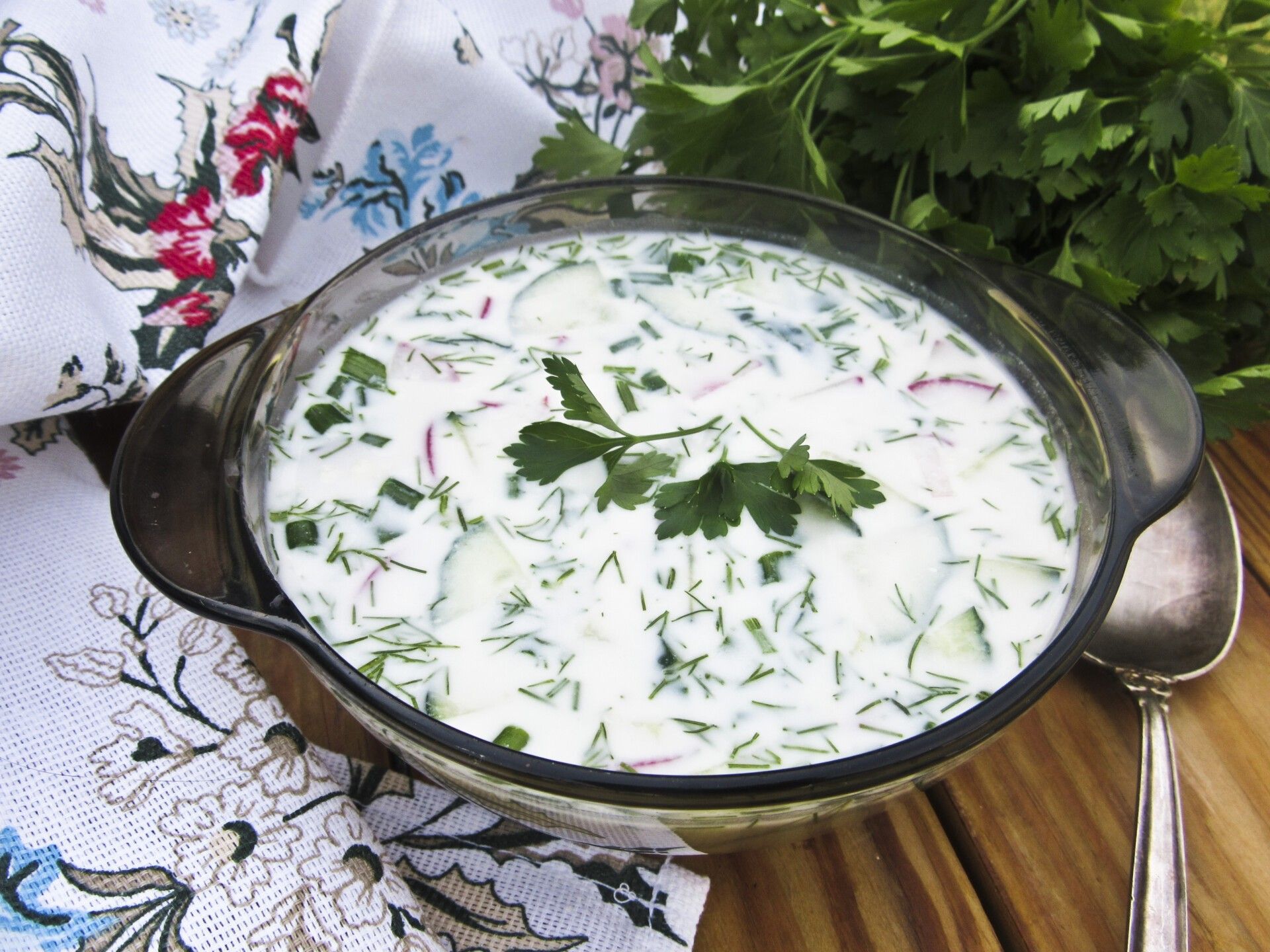 Ектор Хіменес-Браво приготував оригінальний суп: авторський рецепт окрошки від шеф-кухаря - фото 1