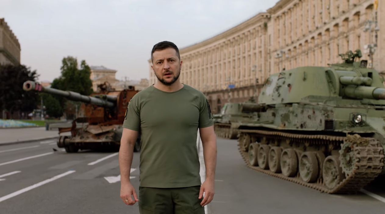 Зеленський привітав з Днем Незалежності і пояснив, що для українців означає кінець війни