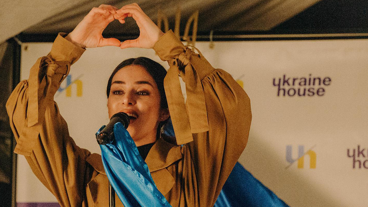 Злата Огнєвіч – Лелека: слухайте нову пісню про щемливу історію української родини