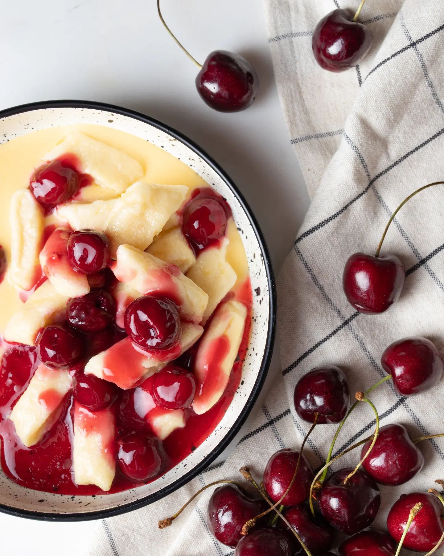 Ектор Хіменес-Браво приготував ліниві вареники з ягодами: рецепт від шеф-кухаря - фото 1