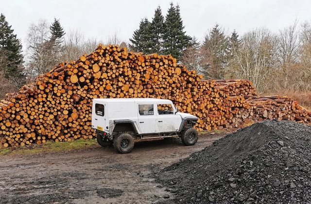 Шотландський стартап показав електричний усюдихід Munro EV - фото 512226