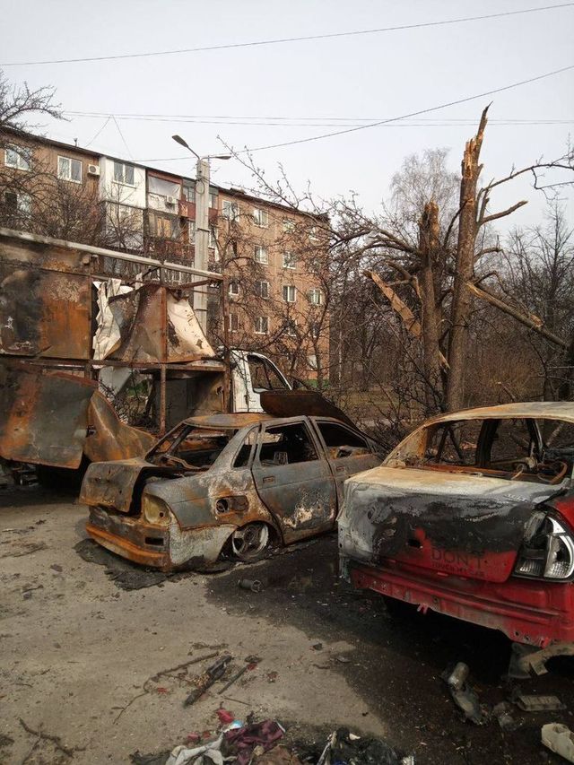 Ідеальні дороги, попри часті прильоти: переселенець розповів, що вражає у воєнному Харкові - фото 512702