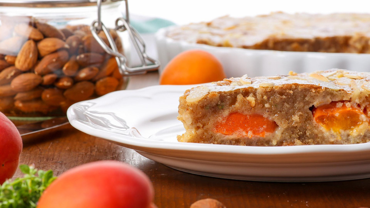 Ектор Хіменес-Браво приготував абрикосовий пиріг: рецепт десерту від шеф-кухаря - фото 1
