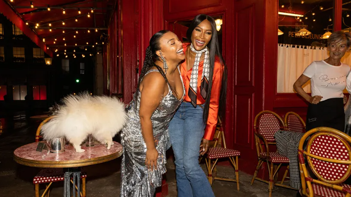 Наомі Кемпбелл постала у новій рекламі H&M: атмосферне відео - фото 1