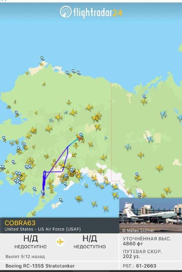 Біля кордонів росії кружляли унікальні літаки США, які відстежують ядерну зброю - фото 513524