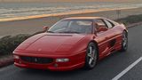 Згоріла вщент: класична модель Ferrari спалахнула прямо під час тест-драйву – відео