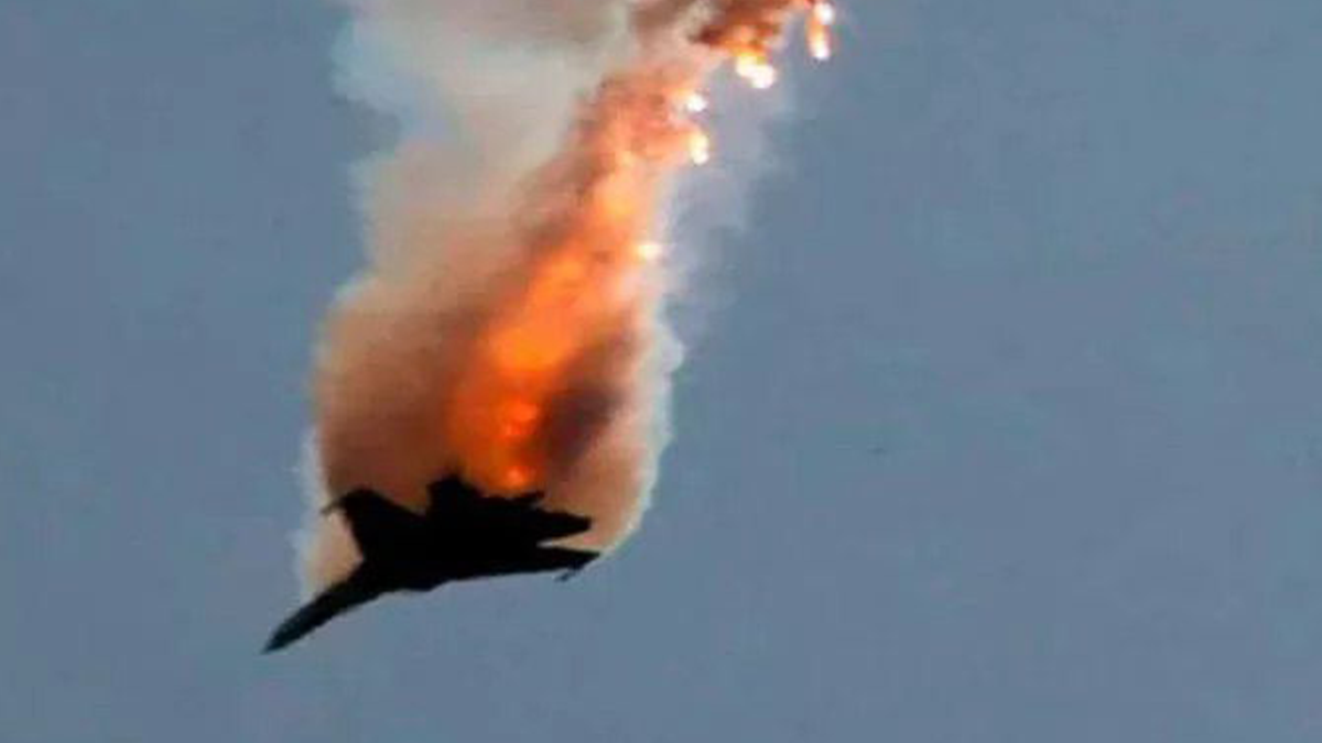 ЗСУ показали на відео, як збили на Донбасі два ворожих Су-25 - фото 1