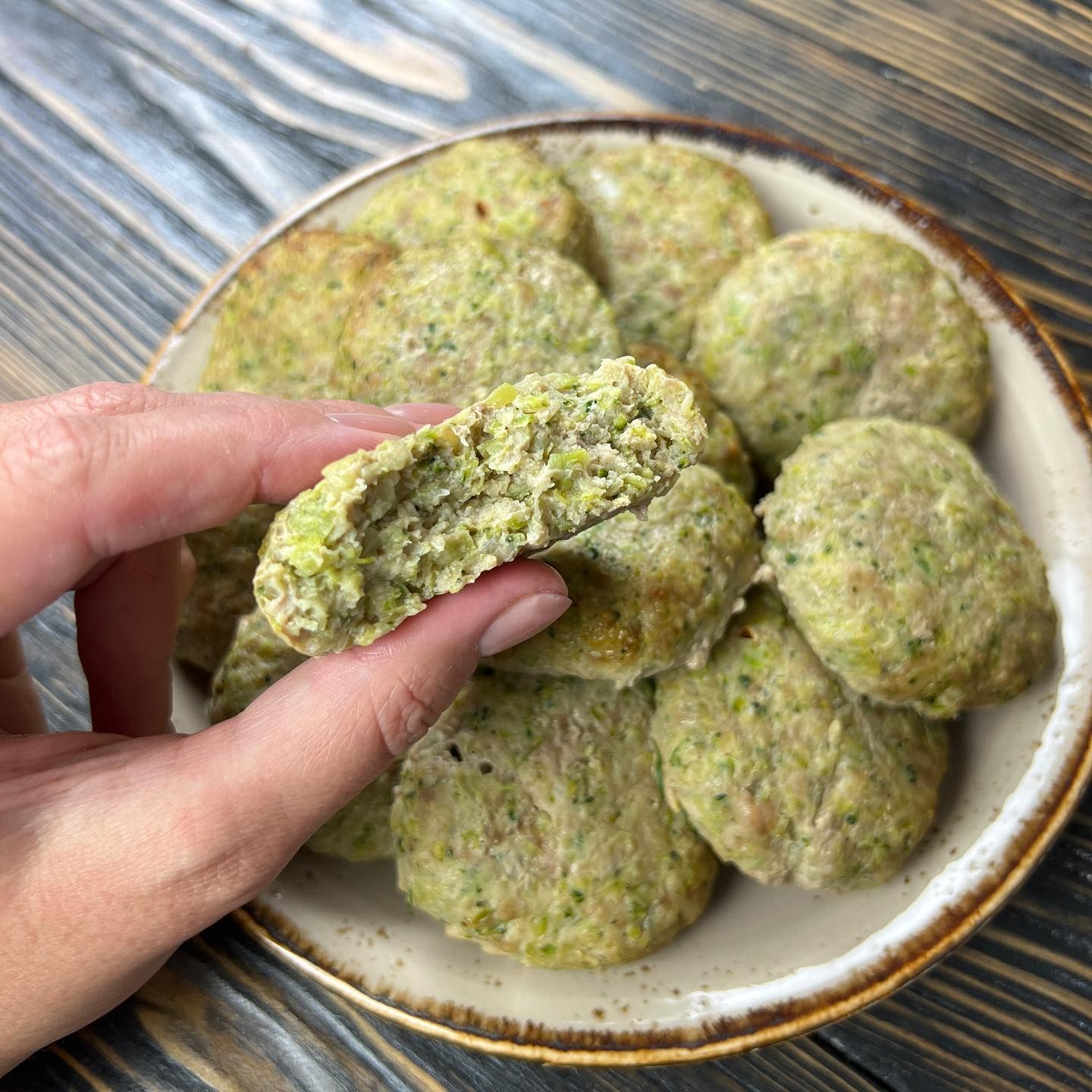 Ліза Глінська розповіла, як приготувати котлети у духовці