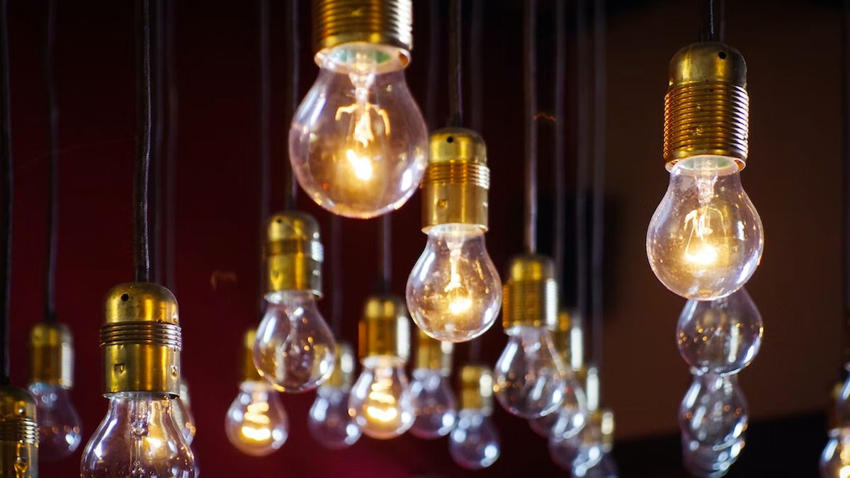 В Україні перебої зі світлом - фото 1