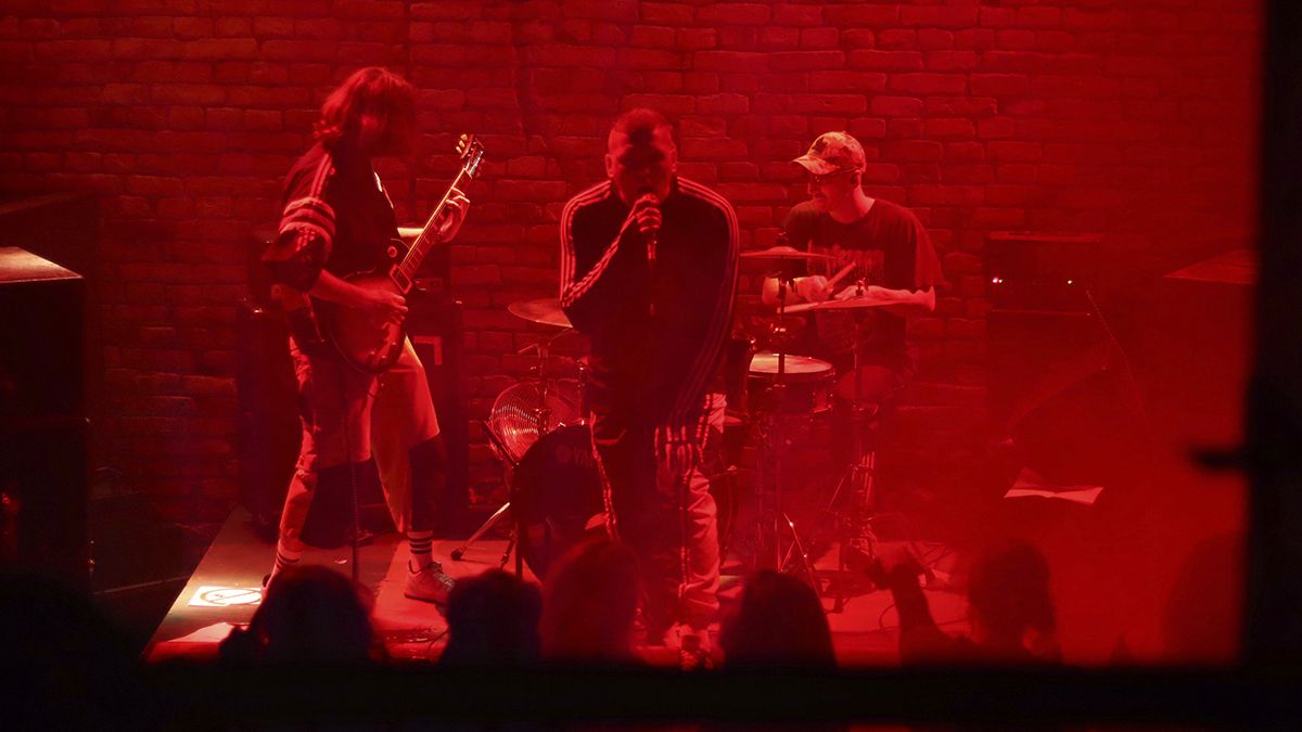 "Тілу закортіло жару": квіткіс показали відео на пісню про Щекавицю