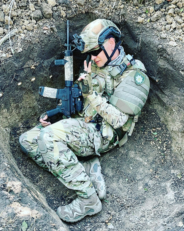 Не на сцені, а в ЗСУ: ТОП 10 пісень від артистів, які стали захисниками України - фото 514337