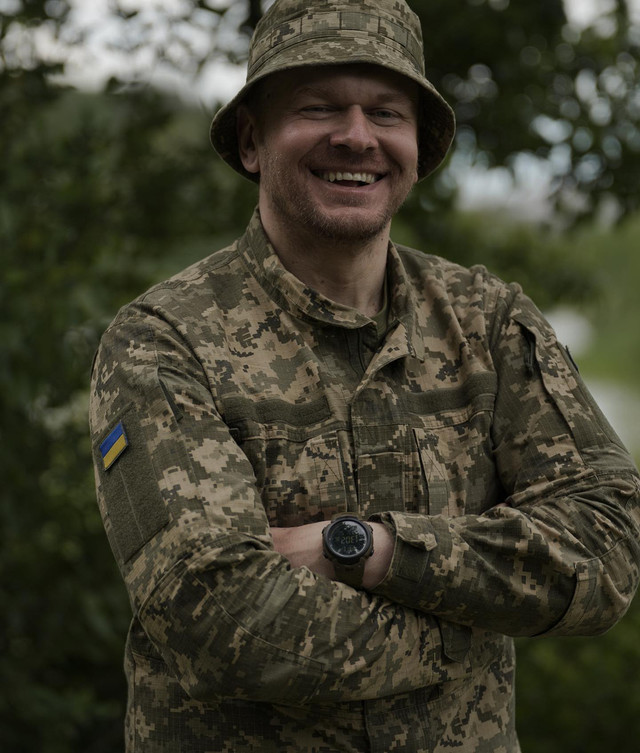 Не на сцені, а в ЗСУ: ТОП 10 пісень від артистів, які стали захисниками України - фото 514343