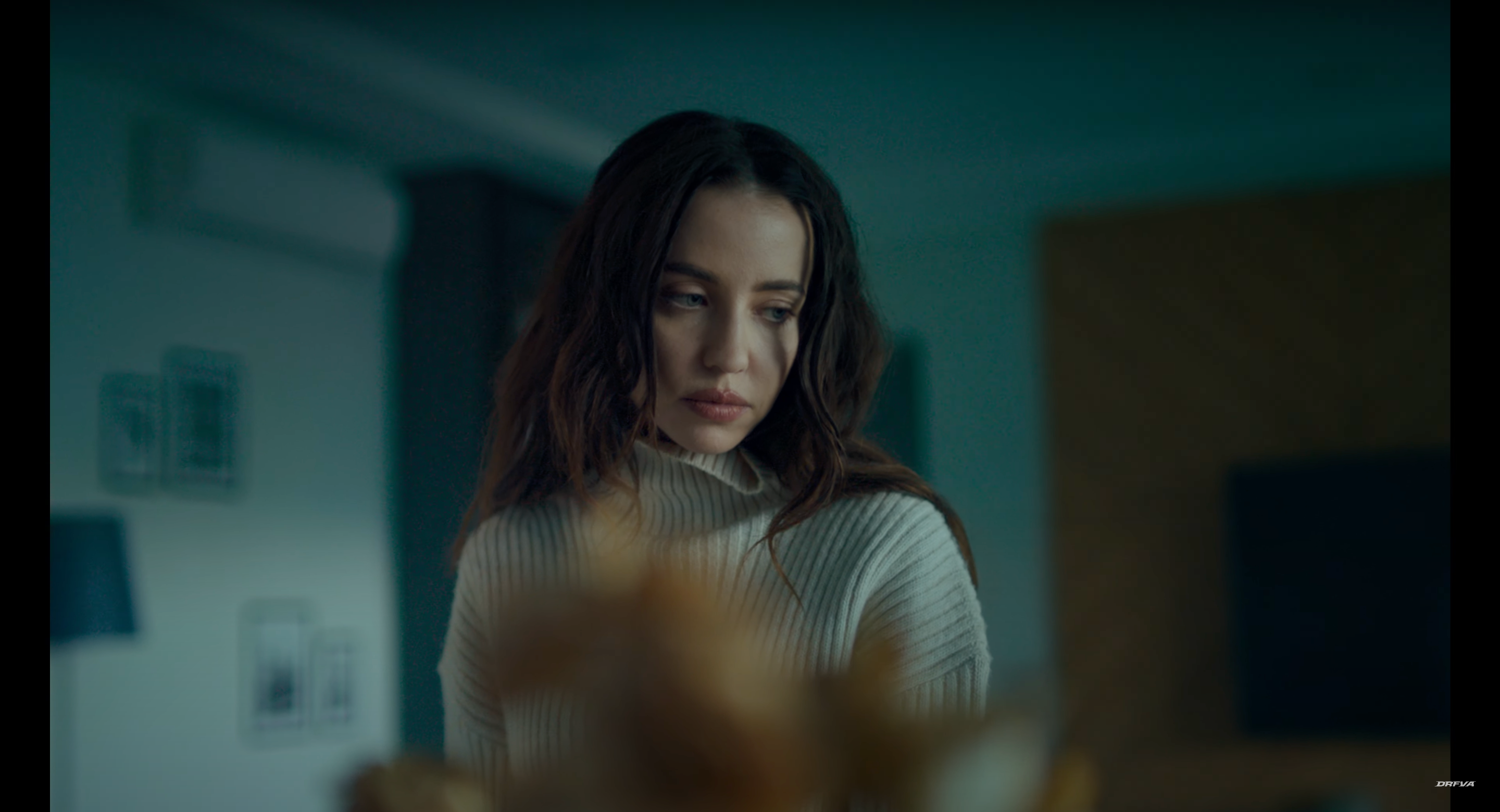 DOROFEEVA випустила зворушливий кліп та пісню "У твоїй душі" й показала зруйновані домівки