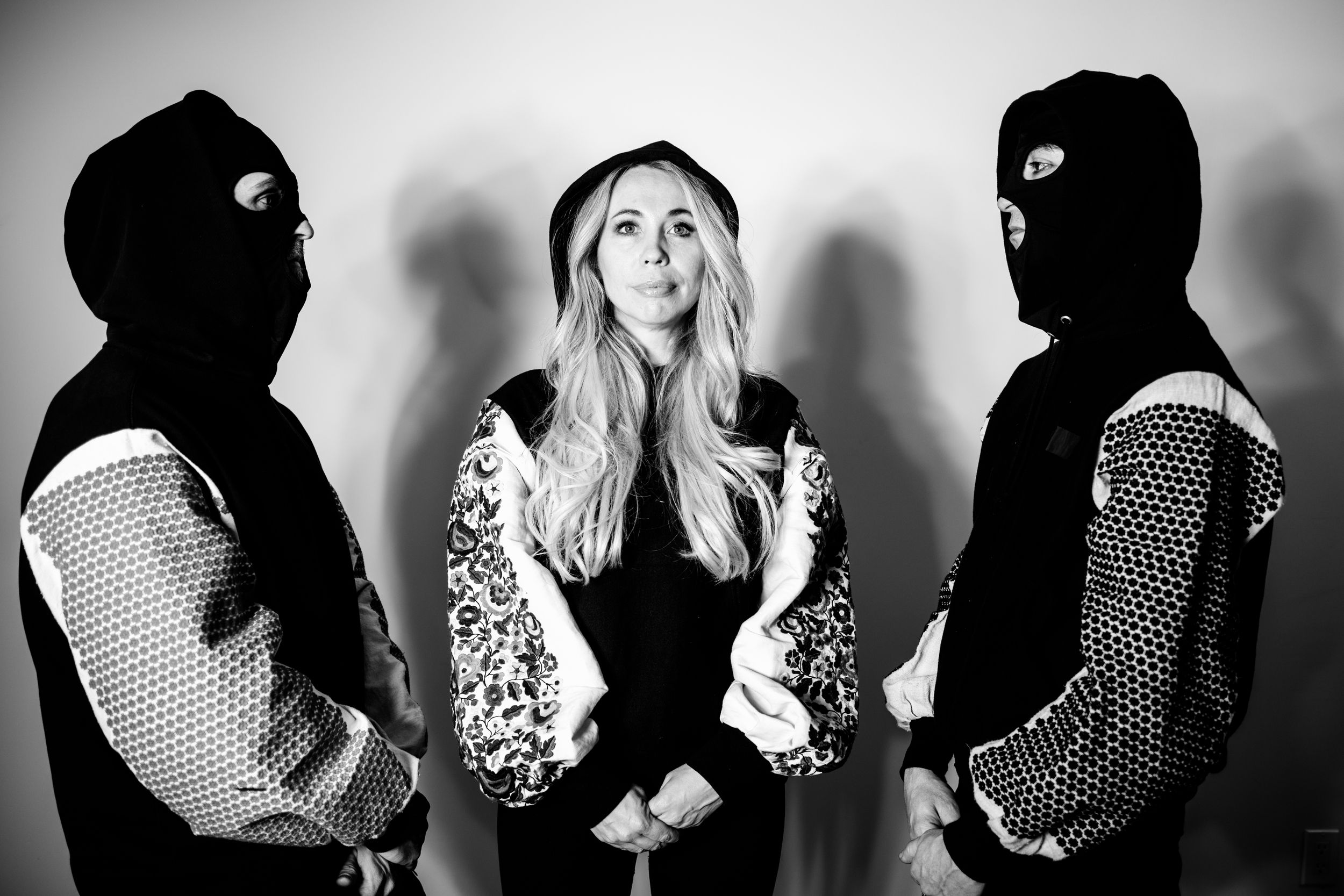 Україно-канадський гурт Balaklava Blues показав кліп про українців під час війни "Gimme"