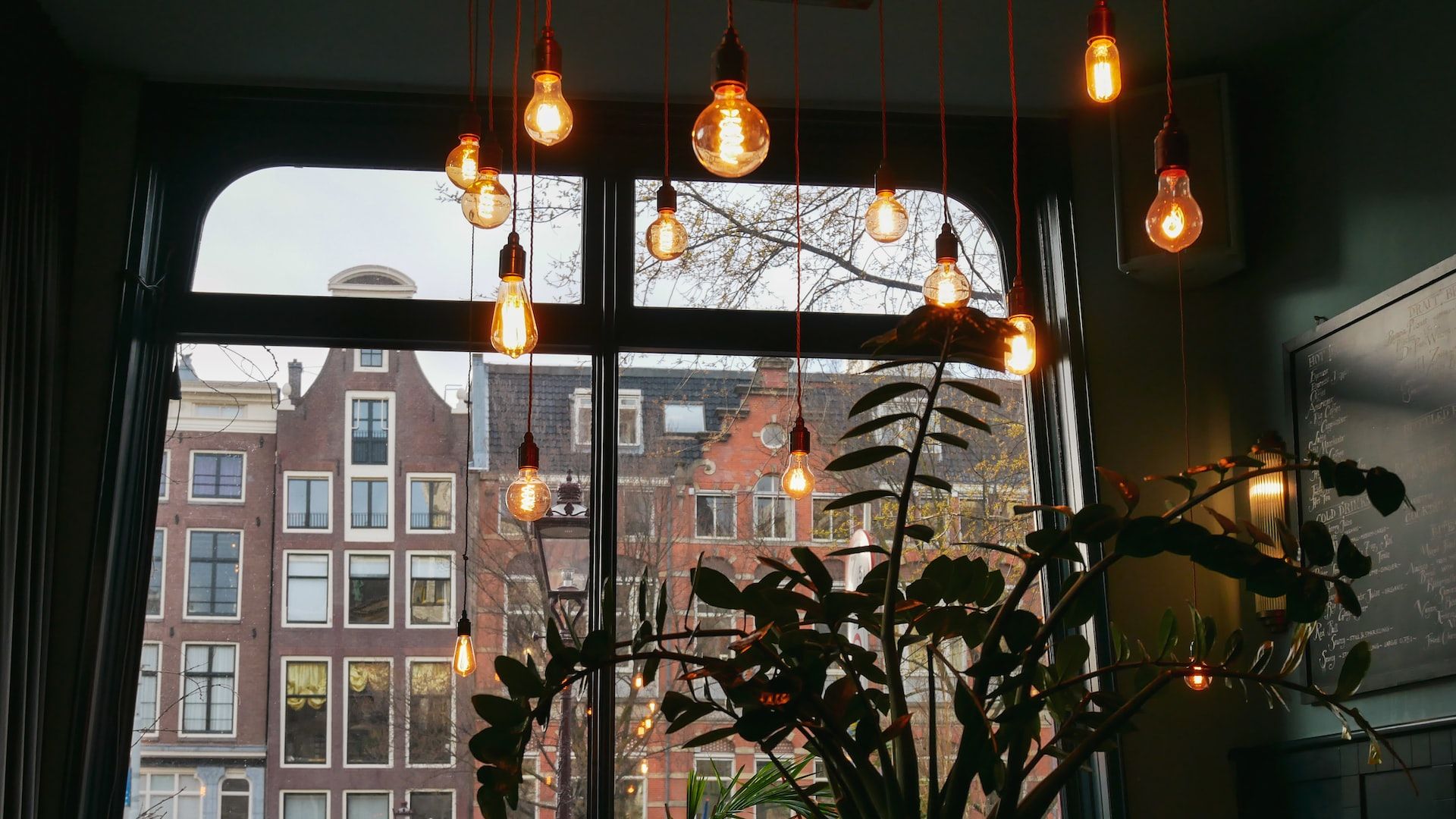 Фейки про ситуацію з електроенергією в Україні - фото 1